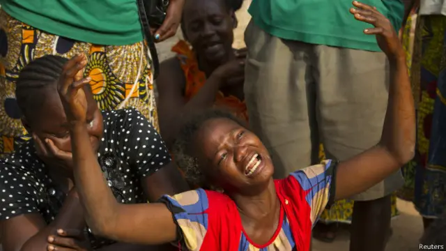 ملک میں تمام برادریاں تشدد کا نشانہ بنی ہیں لیکن اب مسلمانوں کو اجتماعی طور پر نشانہ بنایا جا رہا ہے