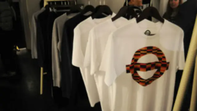 倫敦地鐵標成為衛衣圖案風向標