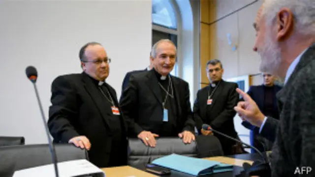 Interrotario de funcionarios de la Iglesia en la ONU