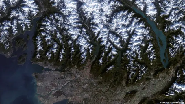 ونکوور کانادا NASA EARTH OBSERVATORY