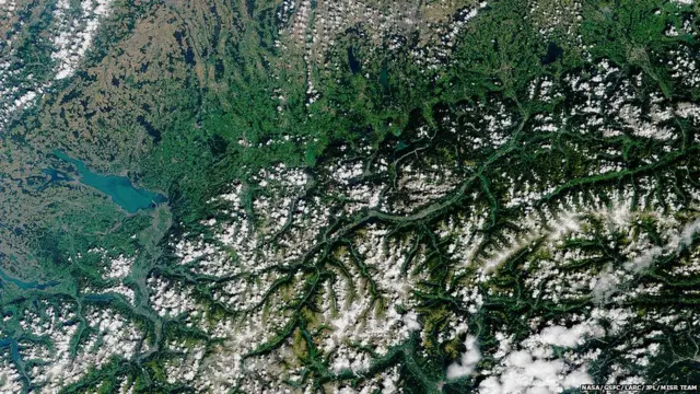 تصویر ناسا از اینسبروک NASA/GSFC/LaRC/JPL/MISR Team