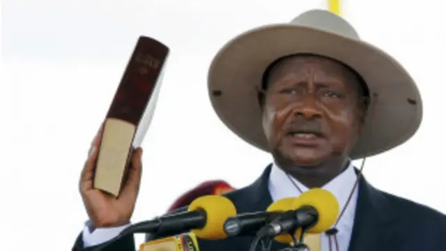 Shugaba Museveni ya bukaci kwararru Amurkawa da su taimaka a binciken