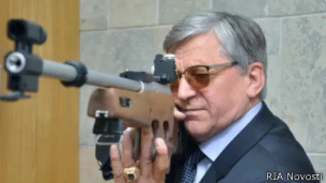 Александр Тихонов