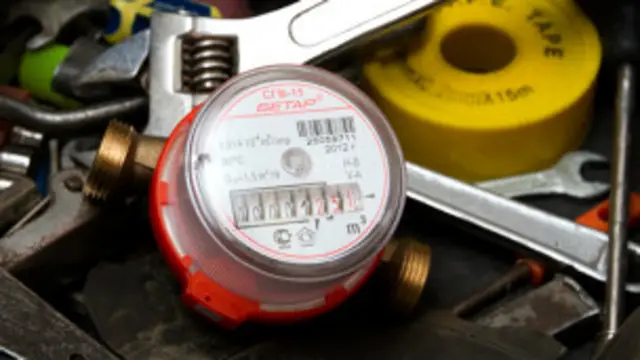 Ўзбекистонда ҳар йили 1 апрелдан иссиқ ва совуқ сув, табиий газ ва электр ҳақлари оширилади.