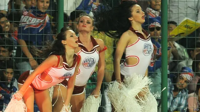 گذشتہ آئی پی ایل سپاٹ فکسنگ سکینڈل کی وجہ سے متنازع بن گئی تھی