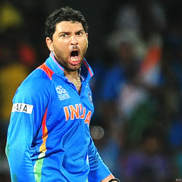 انڈین پریمیئر لیگ کی نیلامی میں یوراج سنگھ کی سب سے زیادہ بولی لگی۔ یوراج کو رائل چیلنجرز بنگلور نے 14 کروڑ میں خریدا ہے۔ 