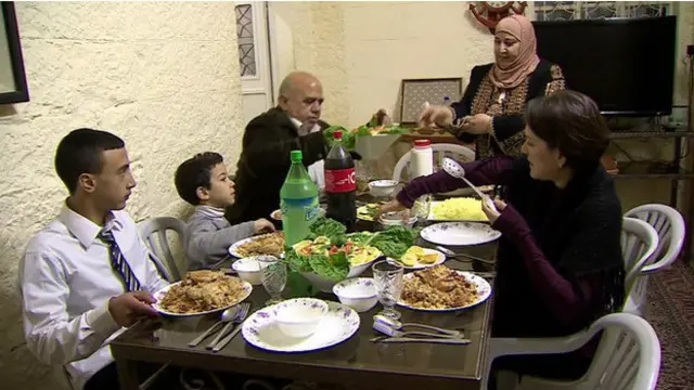 इसराइल फलस्तीन सहायता समूह