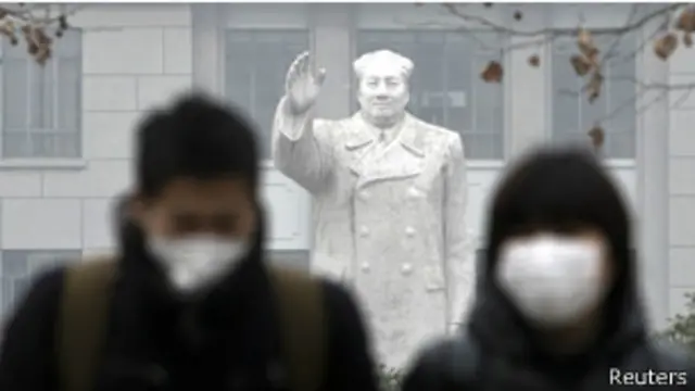 تعاني شنغهاي على الاخص من تلوث الهواء