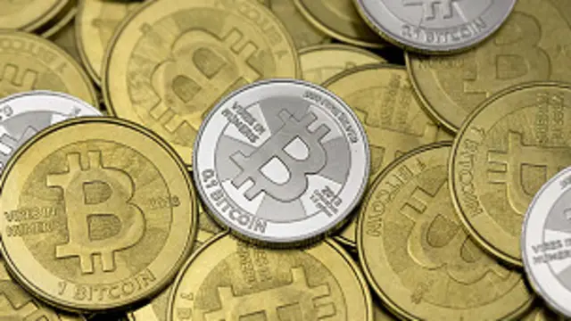 全球三大比特币网上交易系统受到网络攻击，比特币币值大幅下跌。。