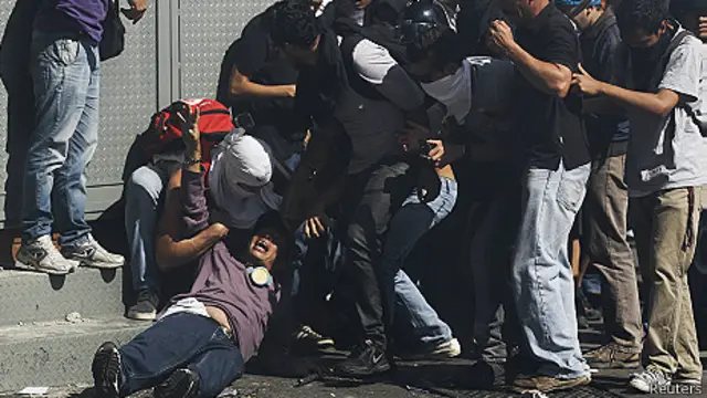 Venezueal lâm vào bất ổn trong bối cảnh kinh tế khó khăn