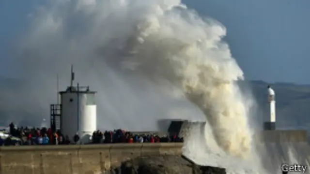 Гигантская волна