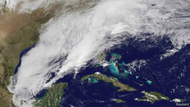 Шторм (снимок из космоса)