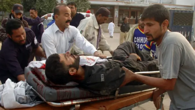 بعض حالات المصابين خطيرة، وبعضها حرجة.