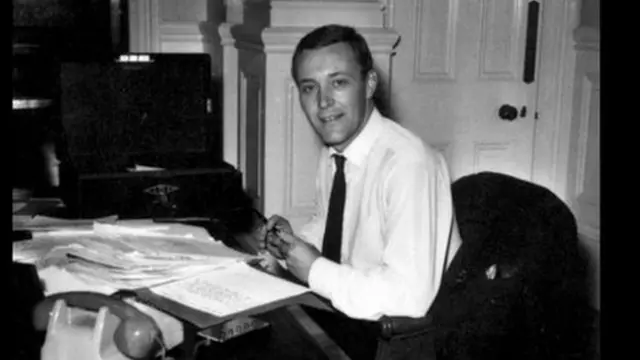 ٹونی بین نومبر 1950 میں پہلی بار برطانوی دارالعوام کے رکن بنے تھے اور وہ ہیرلڈ ولسن اور جیمز کیلاہن کی کابینہ میں شامل رہے