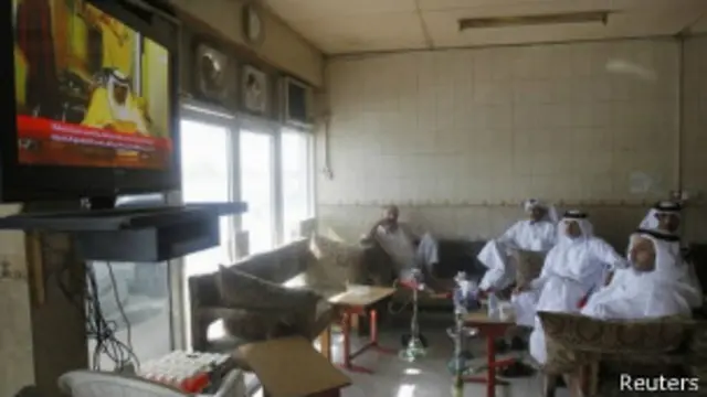 اعتبر الكثير من أهل قطر معدل التغييرات التي كان يجريها الأمير السابق سريع جدًا