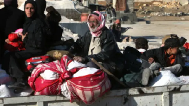 ملګري ملتونه وایي زرګونه کسان د جګړو په منځ کې ایسار پاتې کېدلی شي