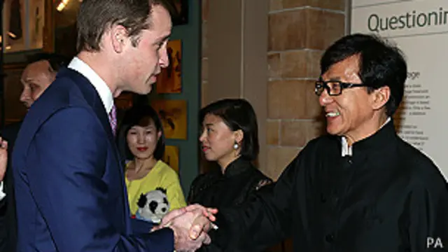 威廉王子与成龙呼吁保护濒危野生动物
