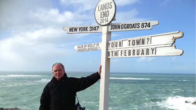 साइन फोटोग्राफर बैरी चैपल