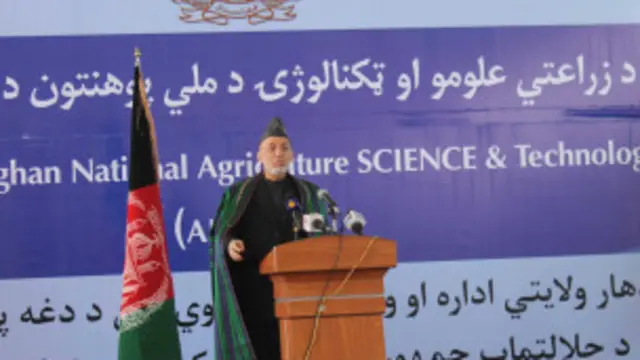 افغان ولسمشر هند د افغانستان يو مهم او دوست هېواد وباله او په تعلیمي برخو کې یې د نورو مرستو غوښتنې هم ترې وکړه. 