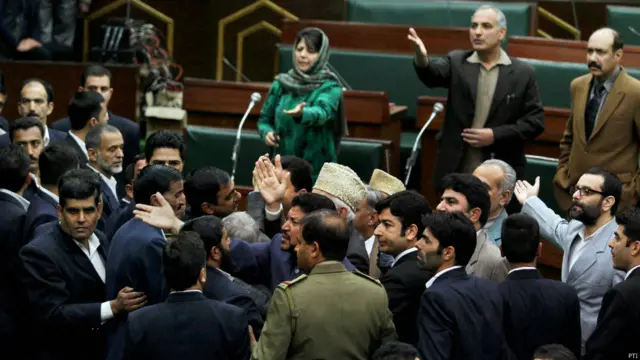 पीडीपी नेता महबूबा मुफ़्ती