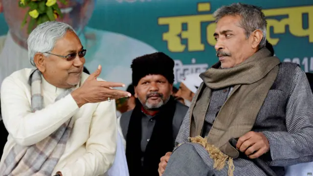 नीतीश कुमार, प्रकाश झा