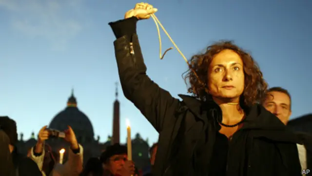 Владимир Луксурия