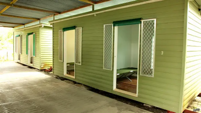 Media tidak diijikan memasuki pusat penahanan di Pulau Manus.