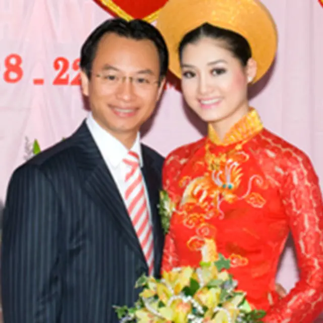 Ông Nguyễn Xuân Anh và hôn thê trong ngày cưới