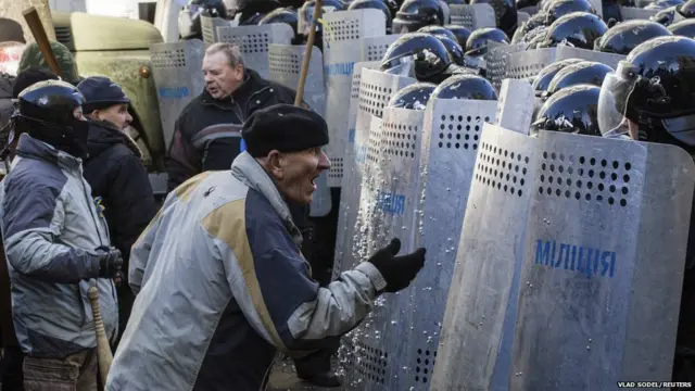 Спор на улице