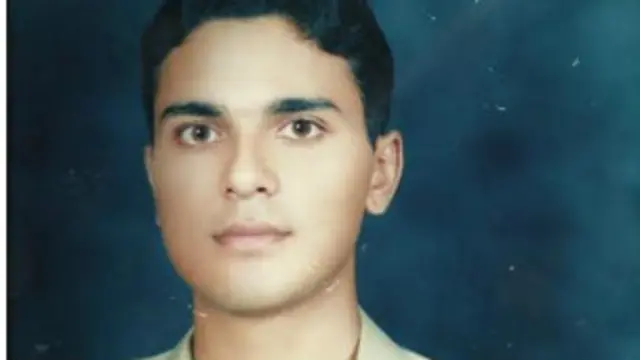 شدت پسندوں نےخودکار ہتھیاروں سے فوج کے کوئیک ریسپانس سکواڈ پر حملہ کر دیا جس سے فوج کے ایک میجر جہانزیب موقع ہی پر ہی ہلاک ہوگئے۔