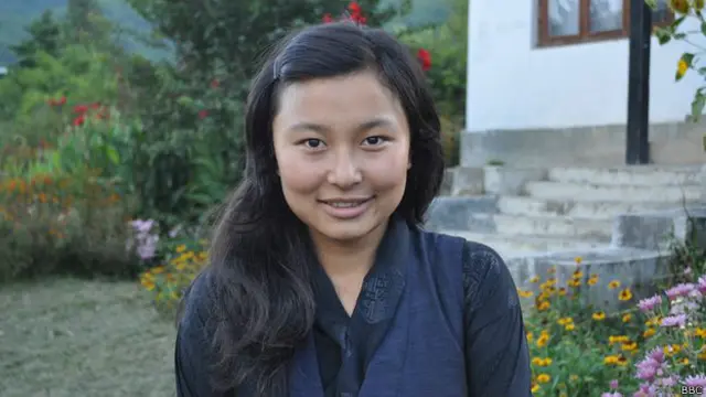 भूटान में सोशल मीडिया