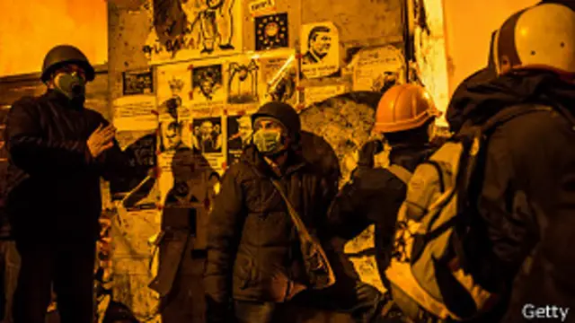Enfrnetamientos en la Plaza de la Independencia