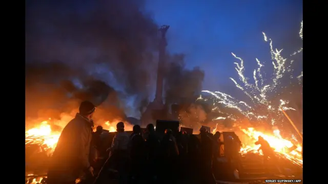 Столкновения демонстрантов с милицией 