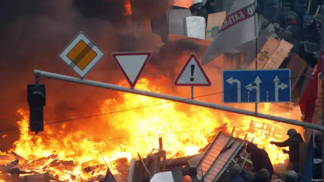 майдан в облозі