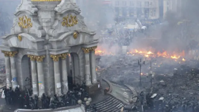 پر لاریونیانو د پولیسو وروستی برید په ځایي مهال سهار ۴ بجې پیل شو.