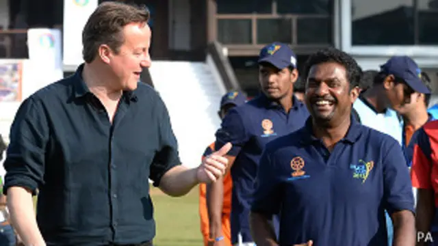 මුරලිදරන් අගමැති ඩේවිඩ් කැමරන් සමඟ උතුරේ සංචාරයක 