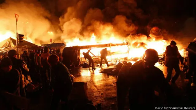 بحران سیاسی سه ماه گذشته اوکراین، کی‌یف را به میدان جنگ تبدیل کرده است.