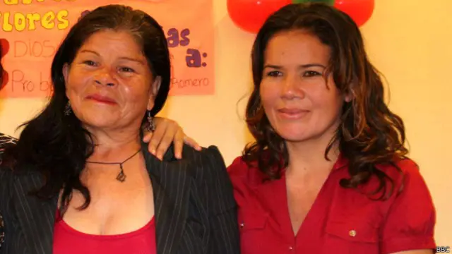 होज़ाफ़िना फोरेस्ट और उनकी बेटी स्यामारा, एल साल्वाडोर