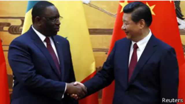 استقبل الرئيس شي نظيره السنغالي في قاعة الشعب الكبرى ببكين