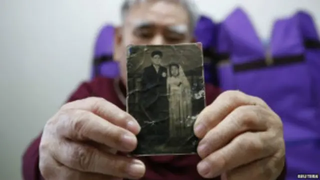 التقى مئات الكوريين بأقاربهم وذويهم للمرة الأولى منذ عقود، في إطار اتفاق لم شمل الأسر التي فرقتها الحرب الكورية