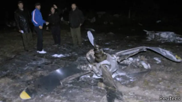 د تونس خبري اژانس ویلي، دغه انتونوف ډوله الوتکه د تونس پلازمېنې سوېل کې قرمبالیة مېنې ته څېرمه په یوه کرونده کې د کښېناستو د هڅې پرمهال لوېدلې ده.