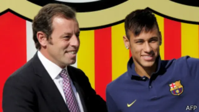 انتقل نيمار (يمين) إلى برشلونة مقابل 57 مليون يورو