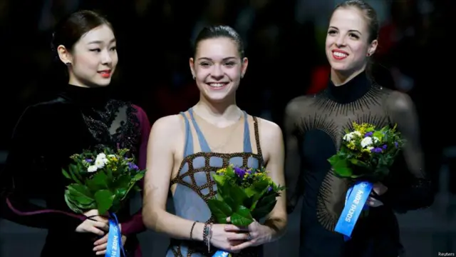 Rossiya estradasi yulduzlari Anna Semenovichning jinsiy aloqasi