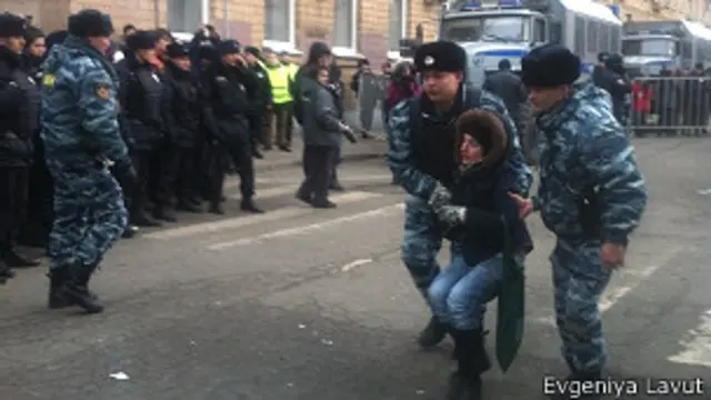 Елена Костюченко