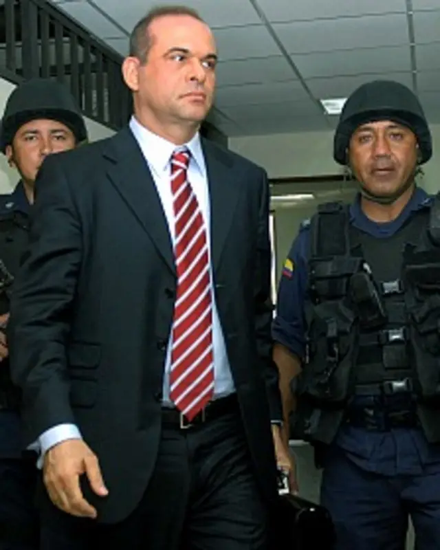 El excomandante paramilitar colombiano Salvatore Mancuso, vinculado con el narcotráfico y extraditado a EE.UU.