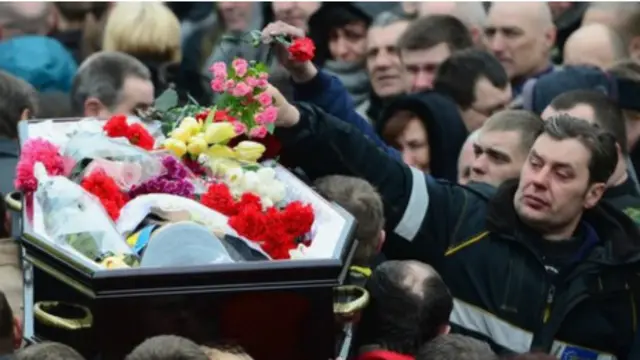 ده ها نفر در بحران اوکراین به ویژه در جند روز گذشته جان خود را ازدست داده اند