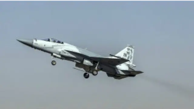 جنګي الوتکو د شمالي او جنوبي وزیرستان ترمنځ د شوال سيمه په نښه کړې ده