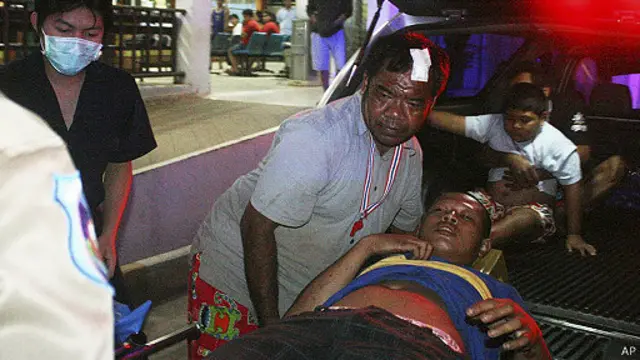 泰國反政府示威者受到攻擊