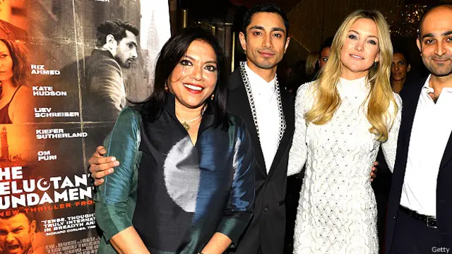 रिलकटेंट फंडामेंटलिस्ट के कलाकारों के साथ मीरा नायर