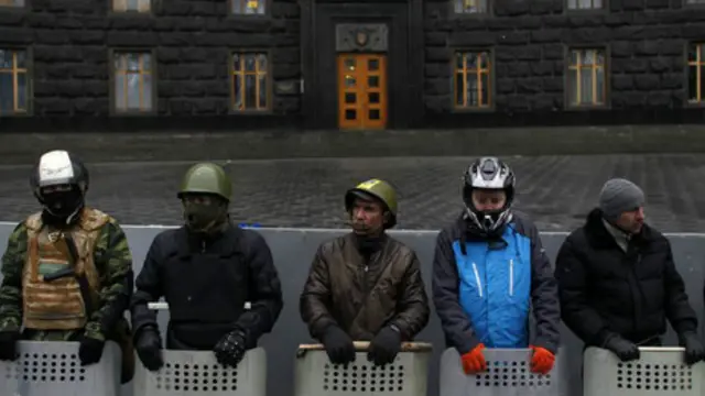 Los manifestantes han reemplazado a la policía.